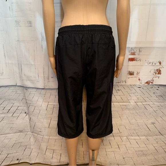 Nike Capris Sport Pants - Picture 5 of 8